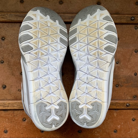 Nike Free TR 6 Training Shoes 
Style # 833413-100 - Picture 8 of 9